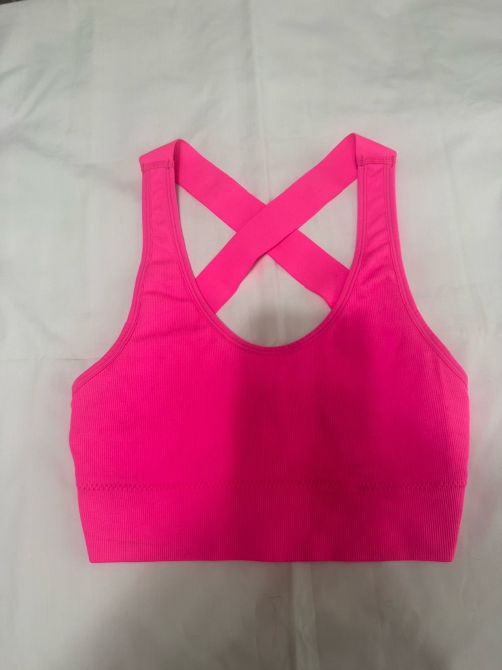 Gorgeous Women’s Size Small Cross- Back Seamless Sport Bra- Neon Pink, EUC